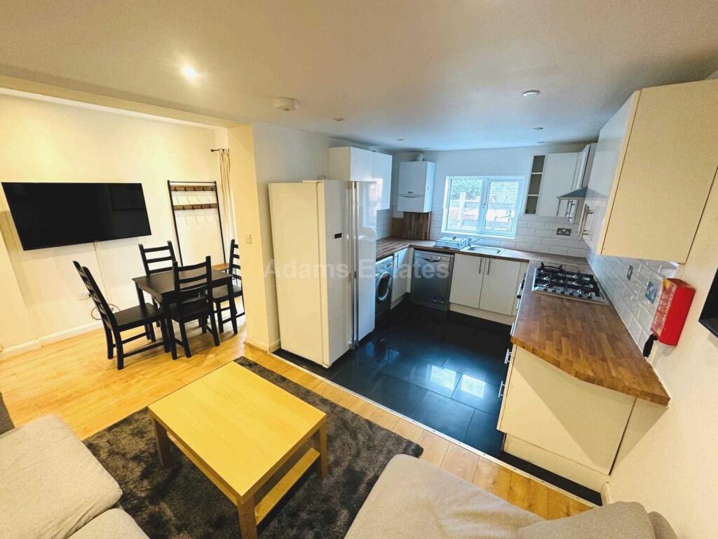 House in Reading - View 2