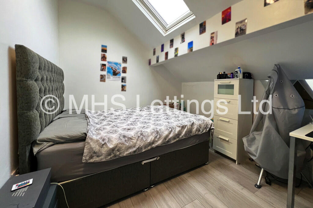 6 bedroom terraced house for rent