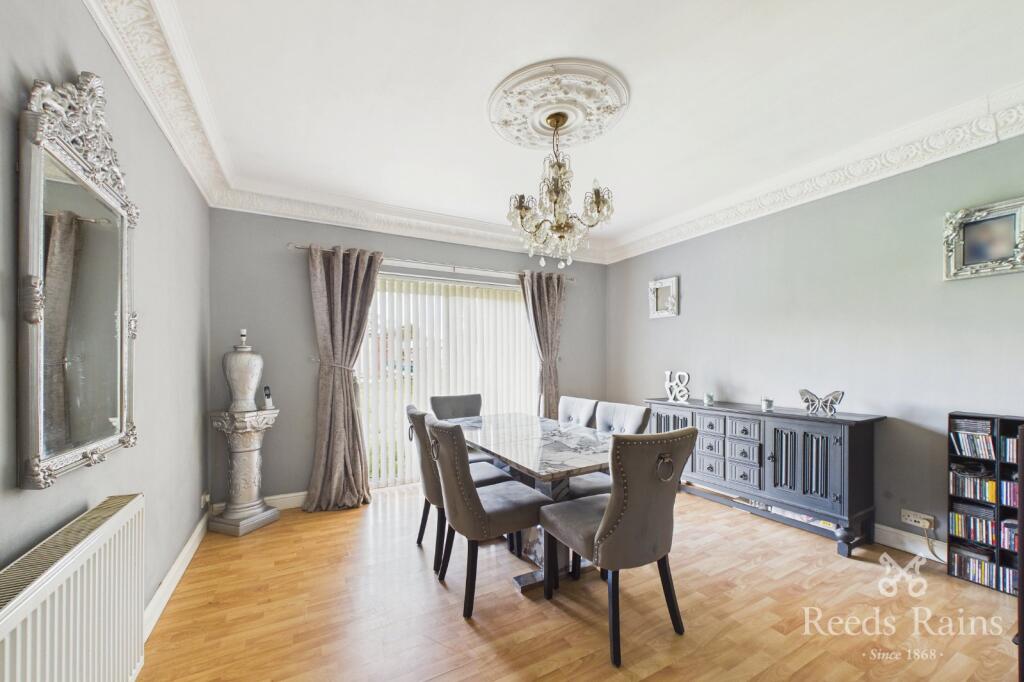 House in Wakefield - View 4