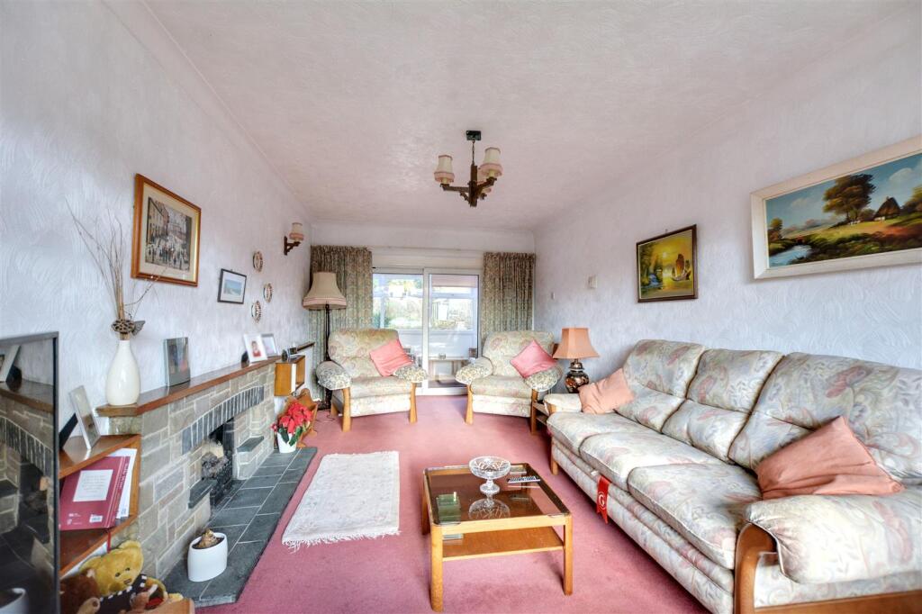 House in Nottingham, Trowell - View 2