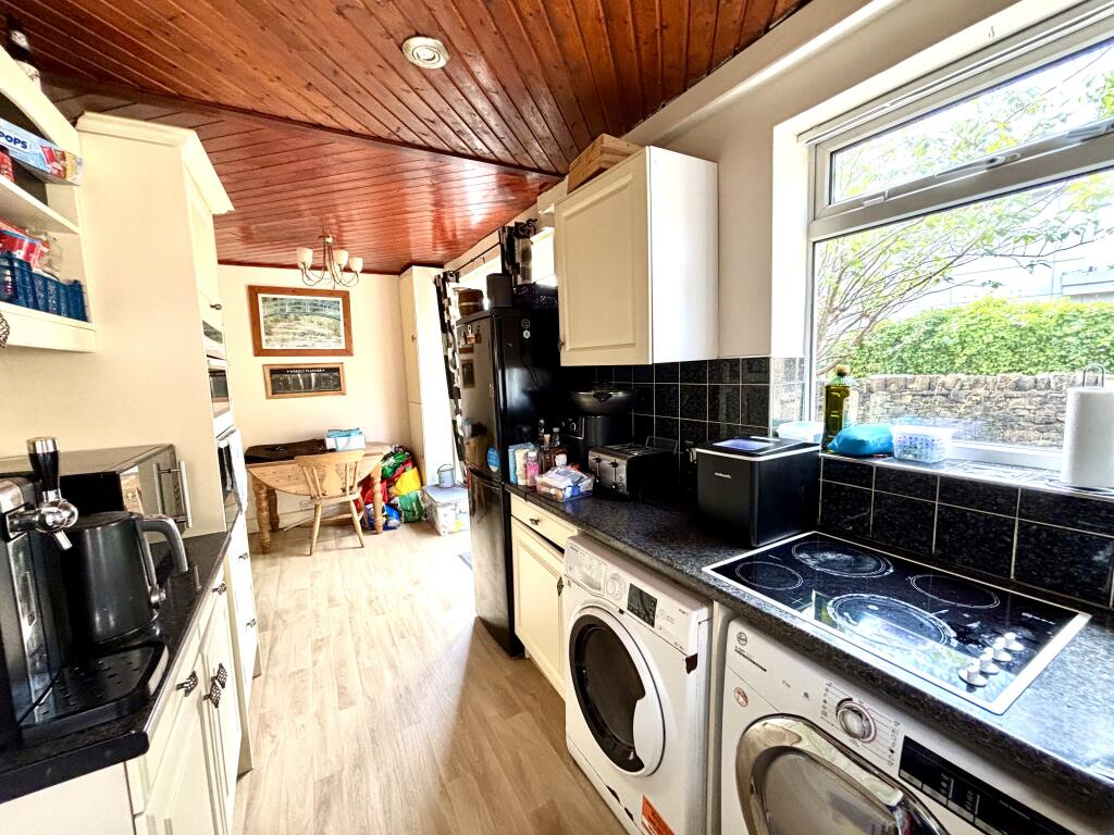 House in Bradford - View 5