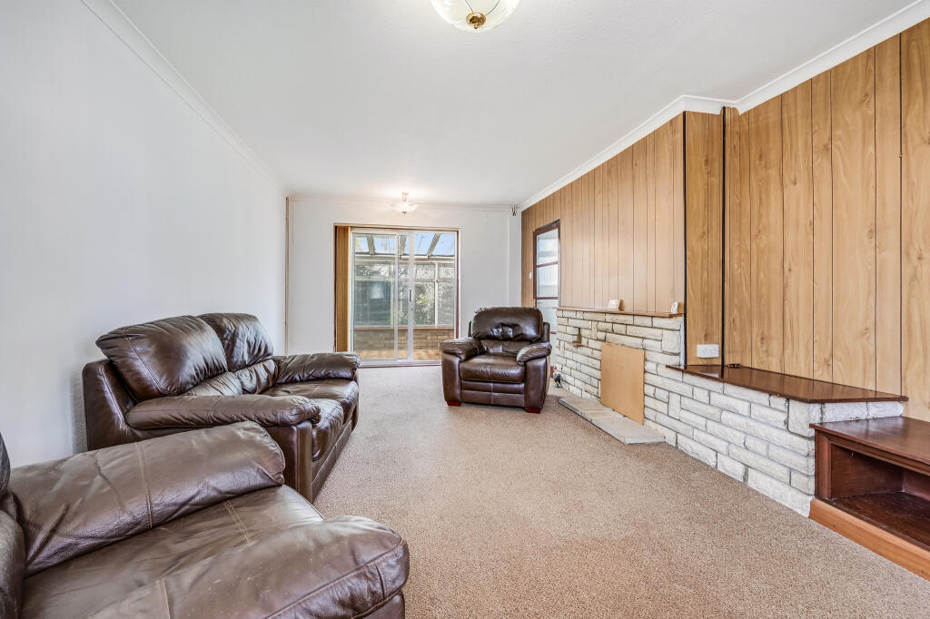 Stansted Close, Chelmsford photo 4