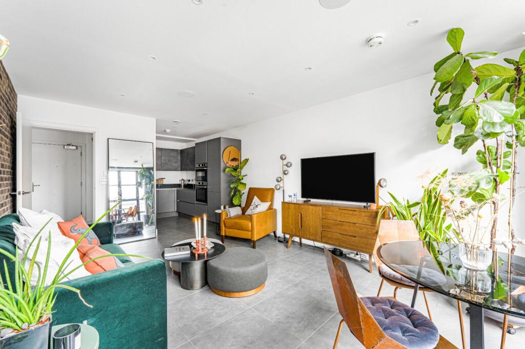 Apartment in London - More