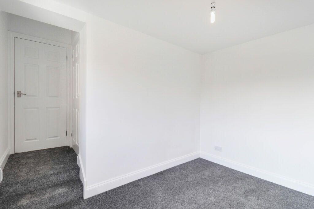 Apartment in Tunbridge Wells, Kent - More