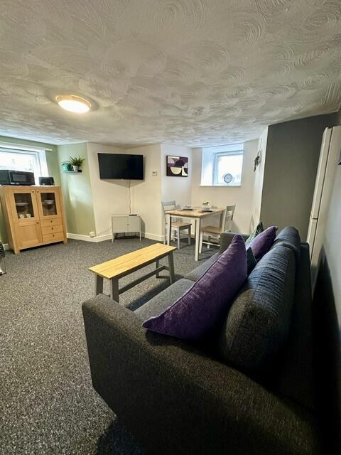 Apartment in Manchester, Greater Manchester - View 3