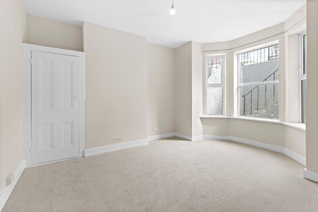 Apartment in Tonbridge - View 5