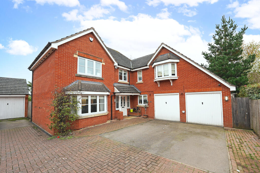 Main image of property: Barons Close, Kirby Muxloe, Leicester, Leicestershire