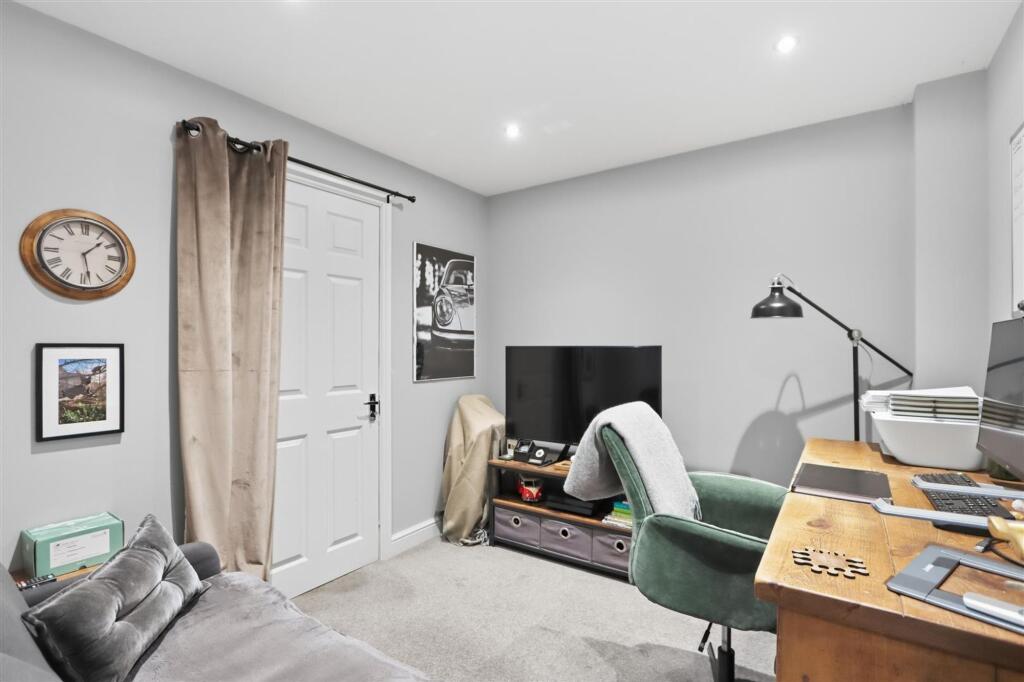 Malthouse Lane, Ashover, S45 photo 4