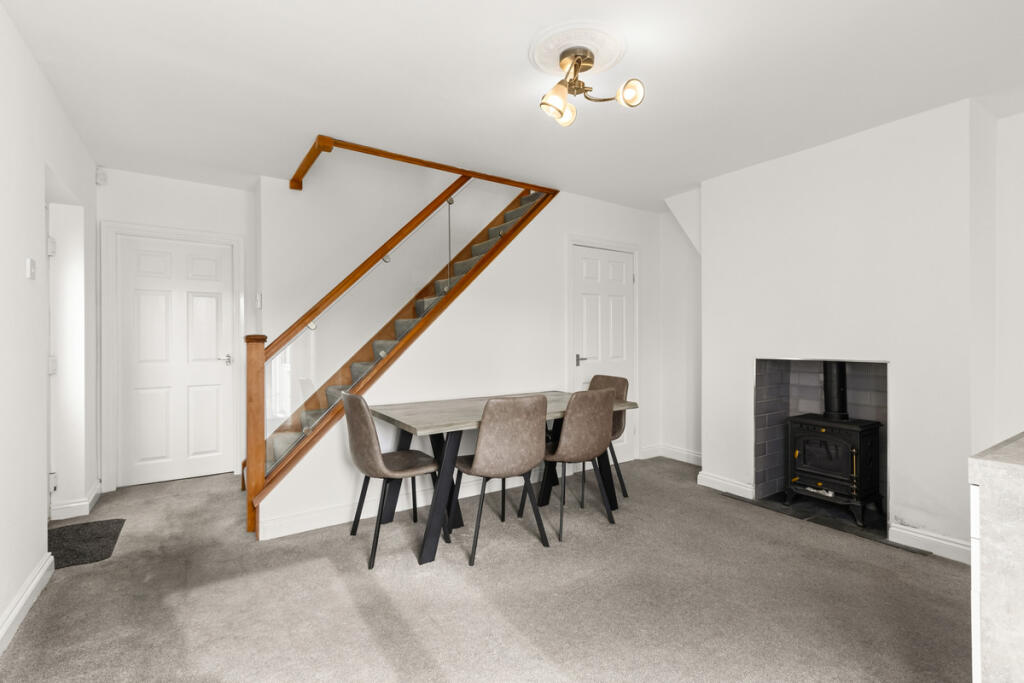 House in Doncaster, Cusworth Village, Sprotbrough and Cusworth - More