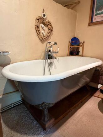 En-suite bathroom