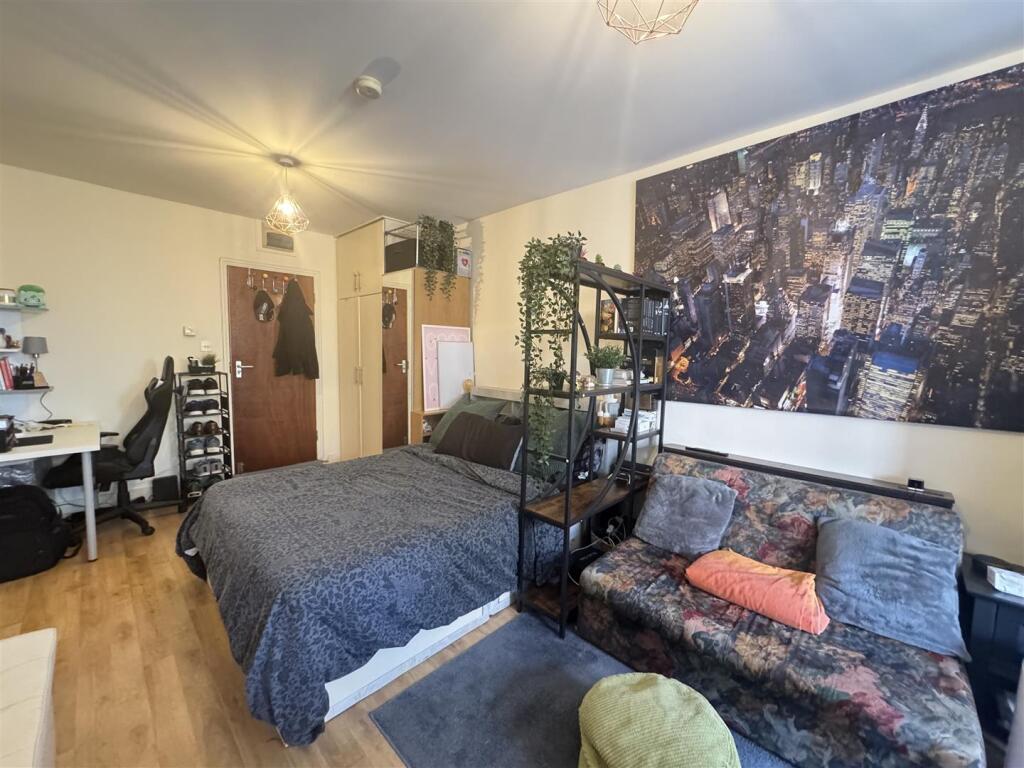 Apartment in London - View 4