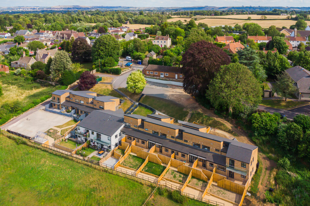 Main image of property: Hooks Hill, Purton, SN5