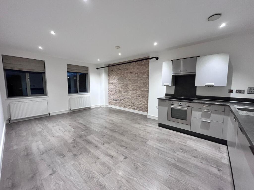 Main image of property: Geneva House, Park Road, Peterborough, PE1