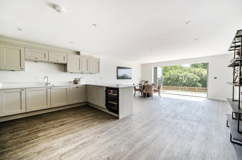 House in Stratfield Mortimer, West Berkshire - View 3