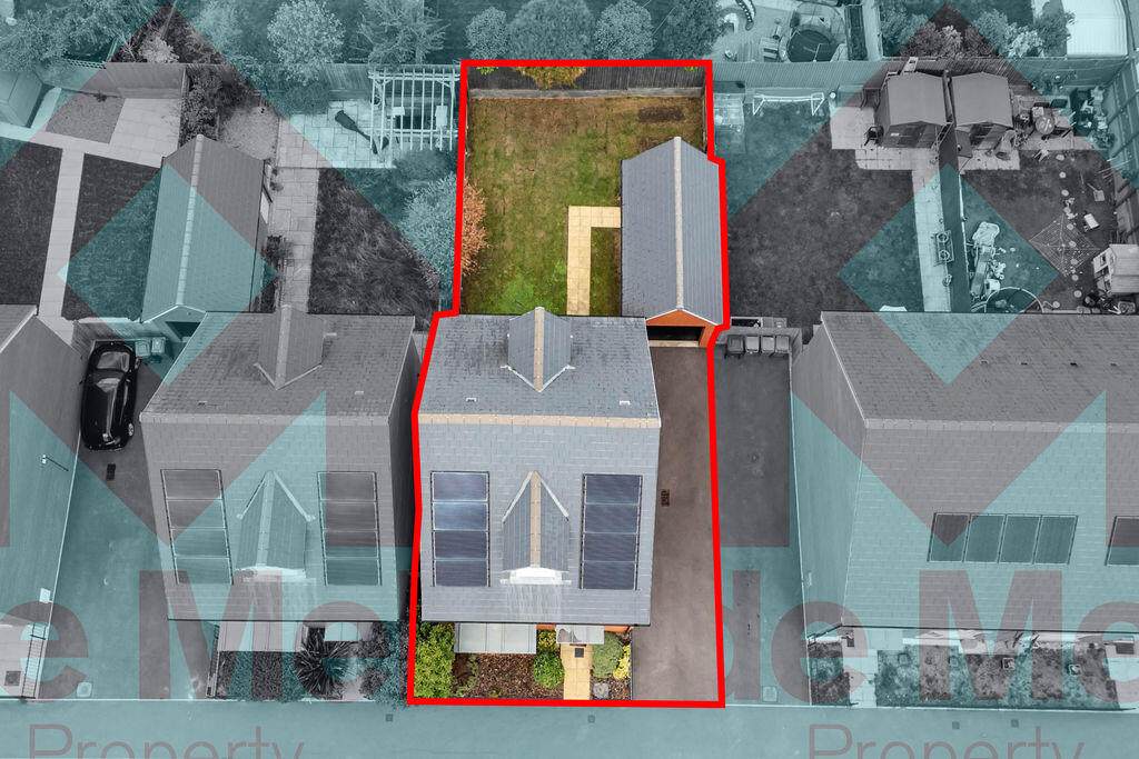 House in Cheltenham, Bishop's Cleeve - View 3