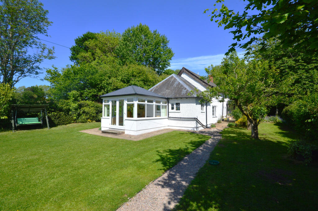 Main image of property: Yew Tree Cottage, Logaston, Woonton, Hereford, Herefordshire, HR3 6QH