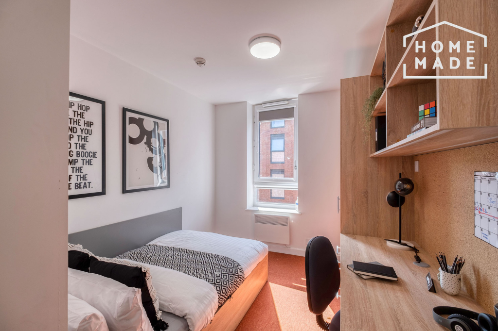 Main image of property: Globe Works, B19