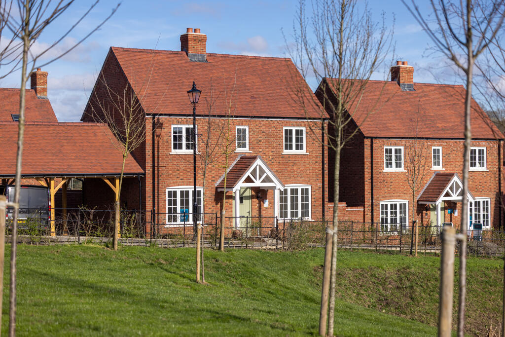 Main image of property: Clayhill Road,
Burghfield Common,
RG7 3NZ