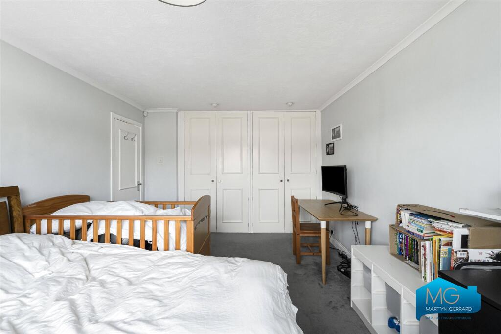 Apartment in London - View 3