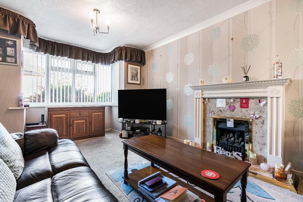 Pennine Lane, Golborne, Warrington photo 3
