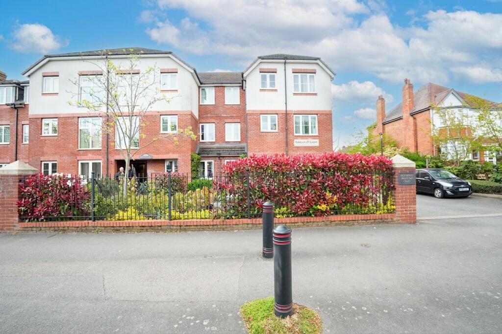 Main image of property: Stratford Road, Hall Green, B28
