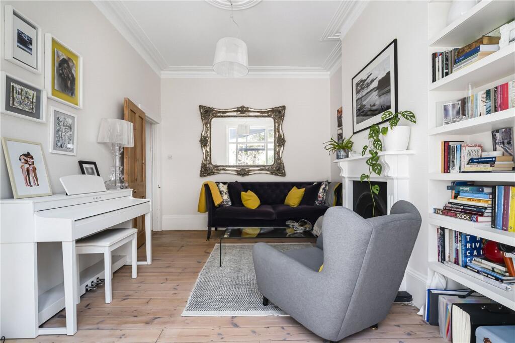 Apartment in London, Ferme Park, Stroud Green - View 4