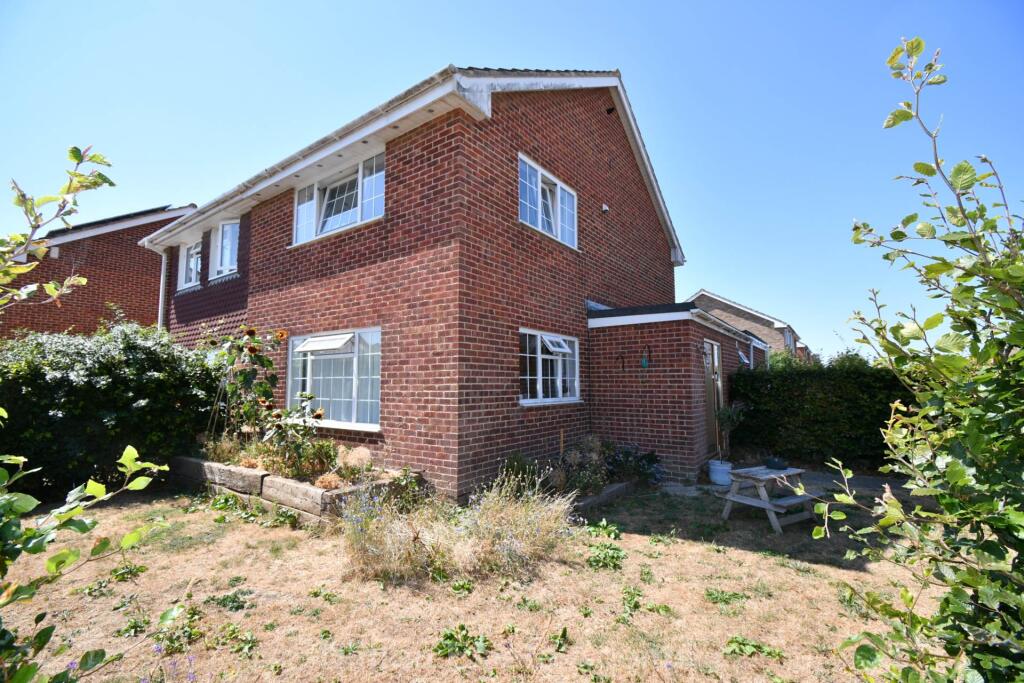 Main image of property: Skipper Way, Lee On The Solent