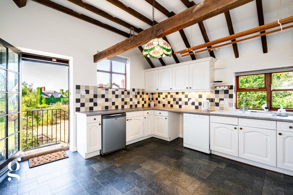 House in Fownhope, Herefordshire - More