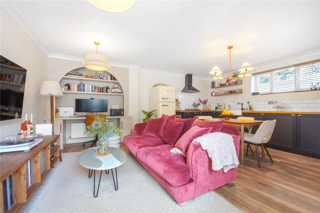 135a Evelina Road photo 3