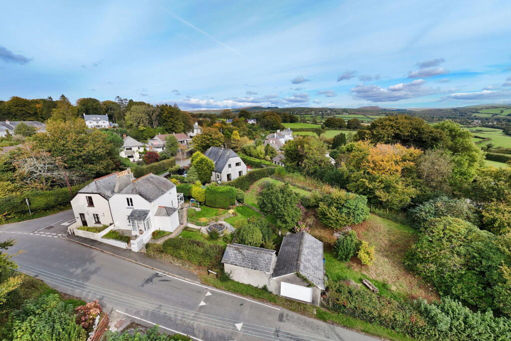 Main image of property: Gratton Lane, Yelverton, PL20 6AW