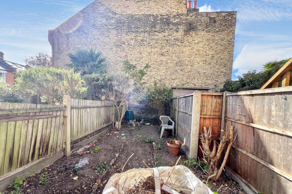 122 & 124 Tranmere Road, Earlsfield, London SW18 3QT photo 4