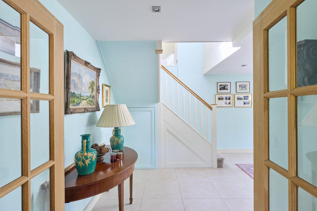 House in West Suffolk, Chimney Street, Hundon - View 4