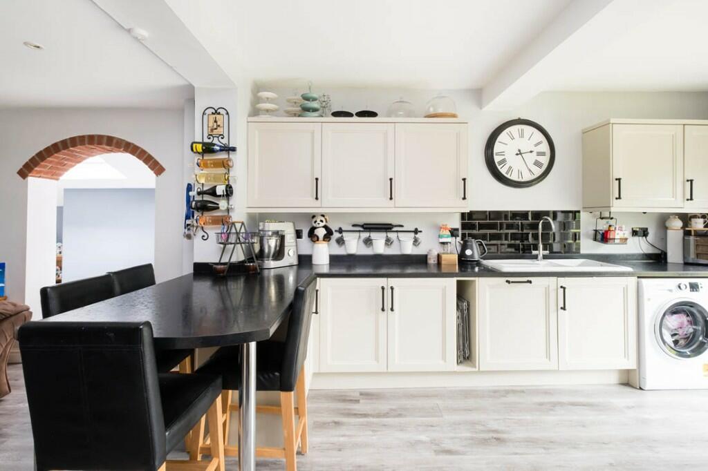 Stockenhill Road, Leominster, Herefordshire photo 3