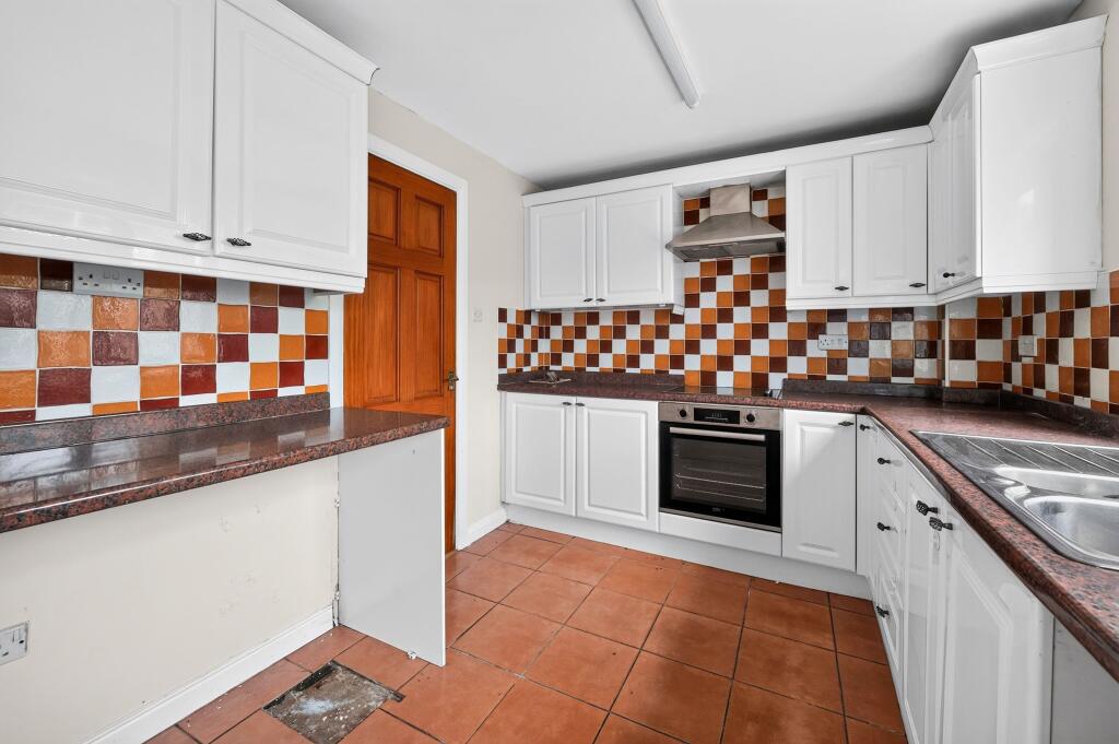 House in Ashfield, Kirkby-in-Ashfield, Sutton-in-Ashfield - More