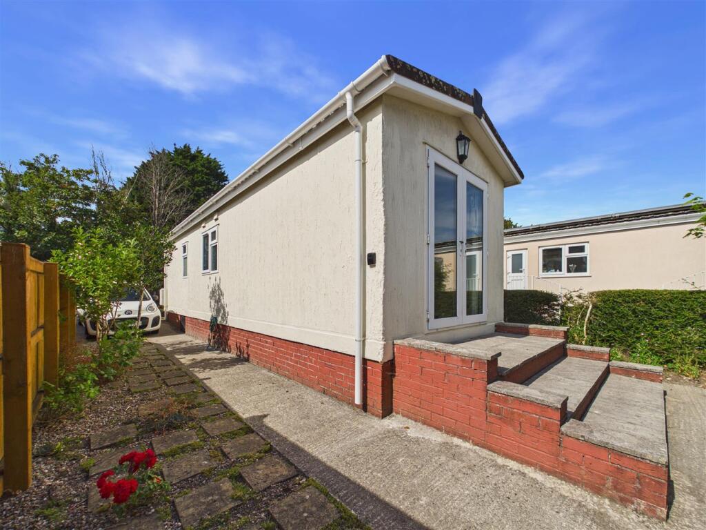 House in Truro - View 3