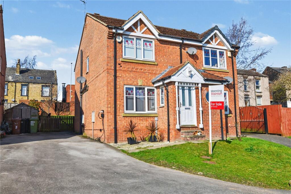Main image of property: The Gills, Morley, Leeds, West Yorkshire
