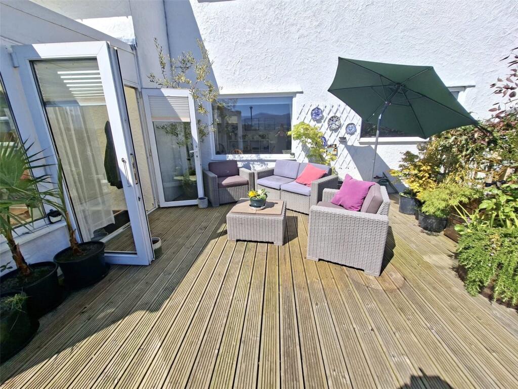 House in Llandudno - View 2