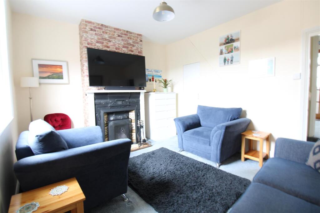House in Portsmouth - View 3
