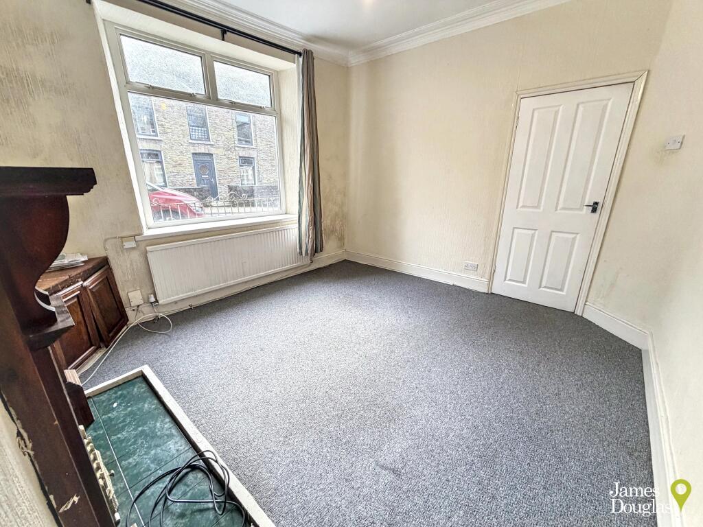 House in Pontypridd, Rhondda Cynon Taf - View 4