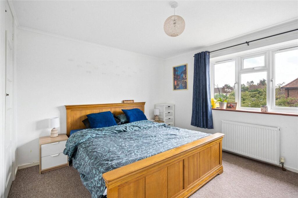 Apartment in Reading - View 5
