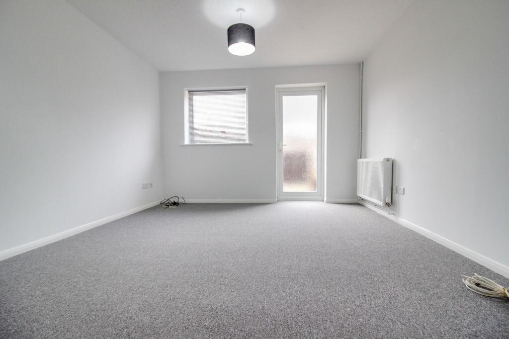House in Swindon - View 3