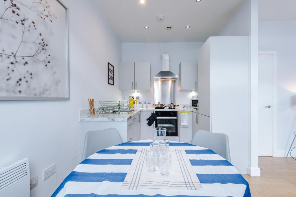 Apartment in Leeds - View 4