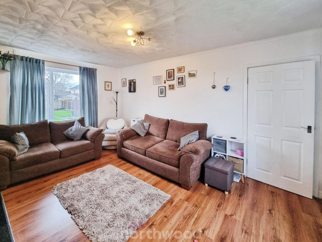 Crossfield Lane, Skellow, Doncaster, DN6 photo 3
