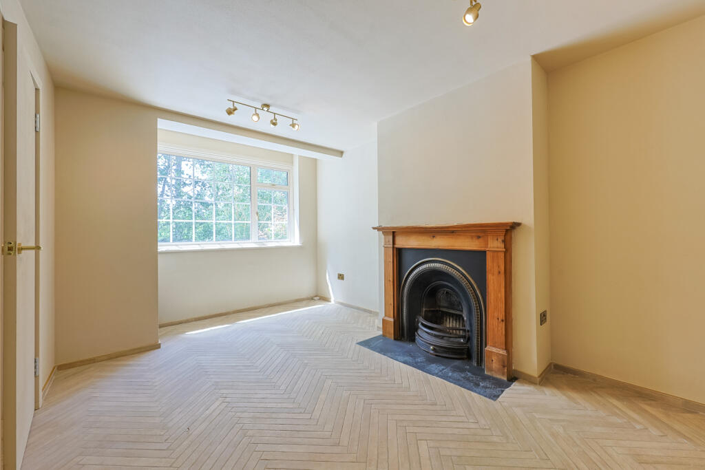 Main image of property: Commonside East, Mitcham, CR4