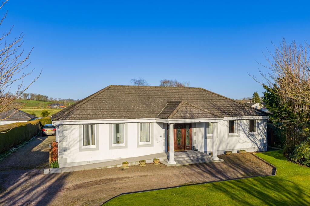 Main image of property: 11 Croft Manor, Eaglesfield, DG11