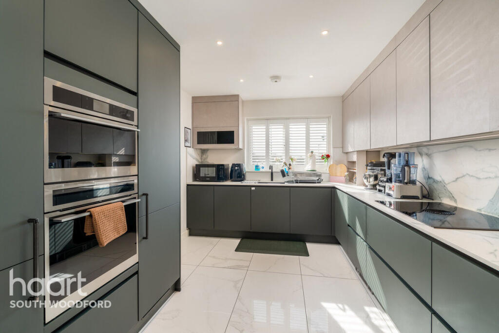 House in Ilford - View 4