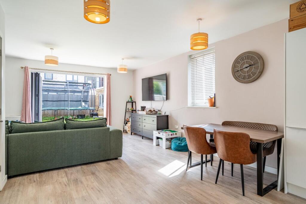 House in York - View 3