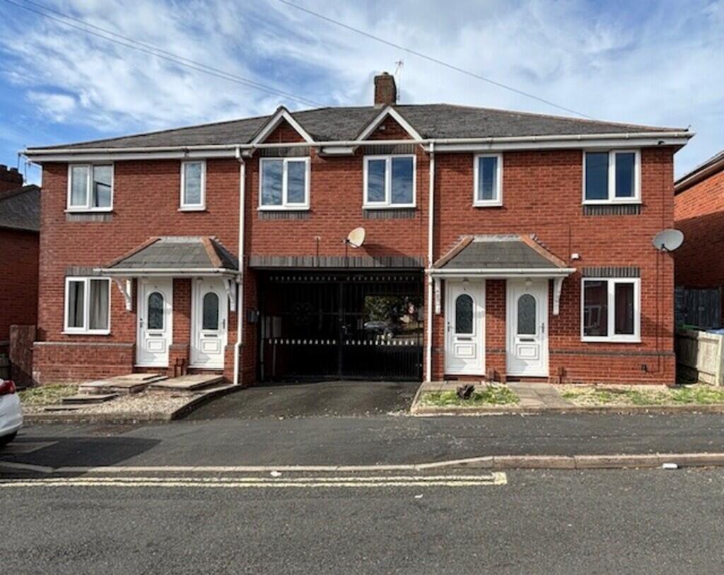 Apartment in Sandwell, West Midlands - View 3
