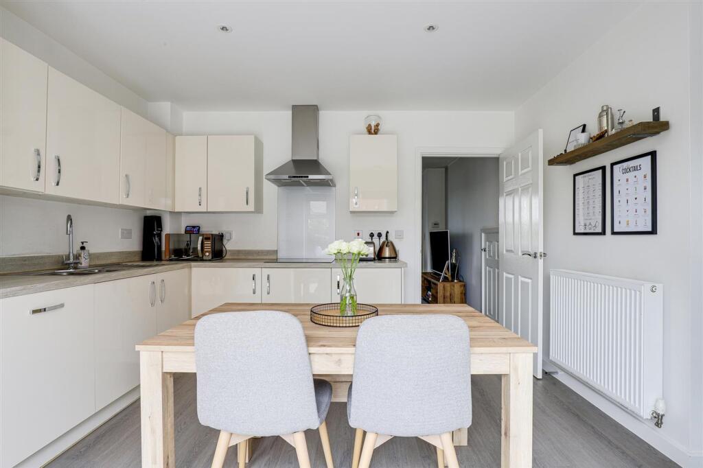 Seaton Way, Mapperley, NG3 photo 2