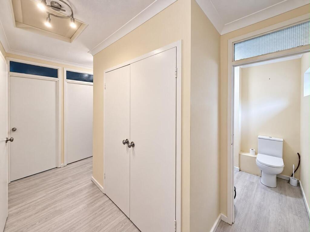 Apartment in Stevenage, Old Town - More